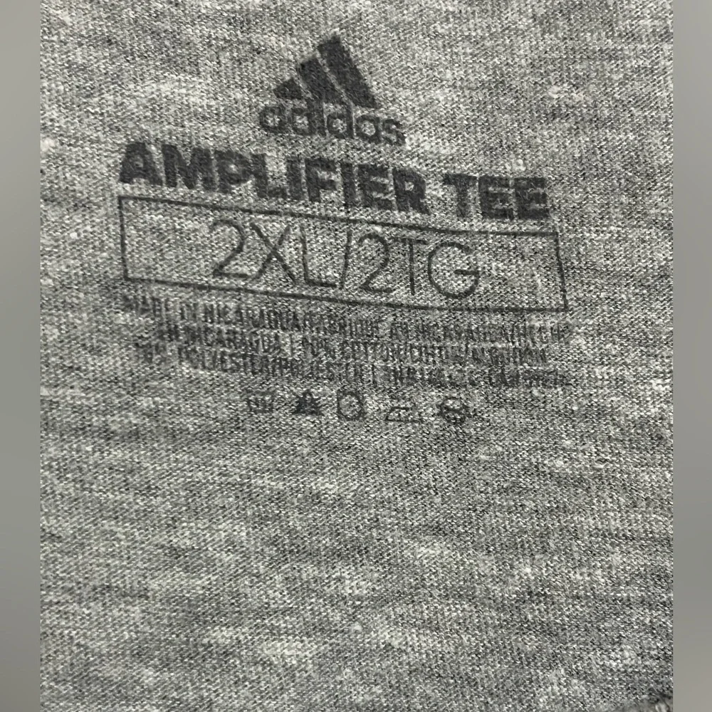 Adidas Gray Amplifier Tee SS Size 2XL Athletic Loungewear Camo Sustainable